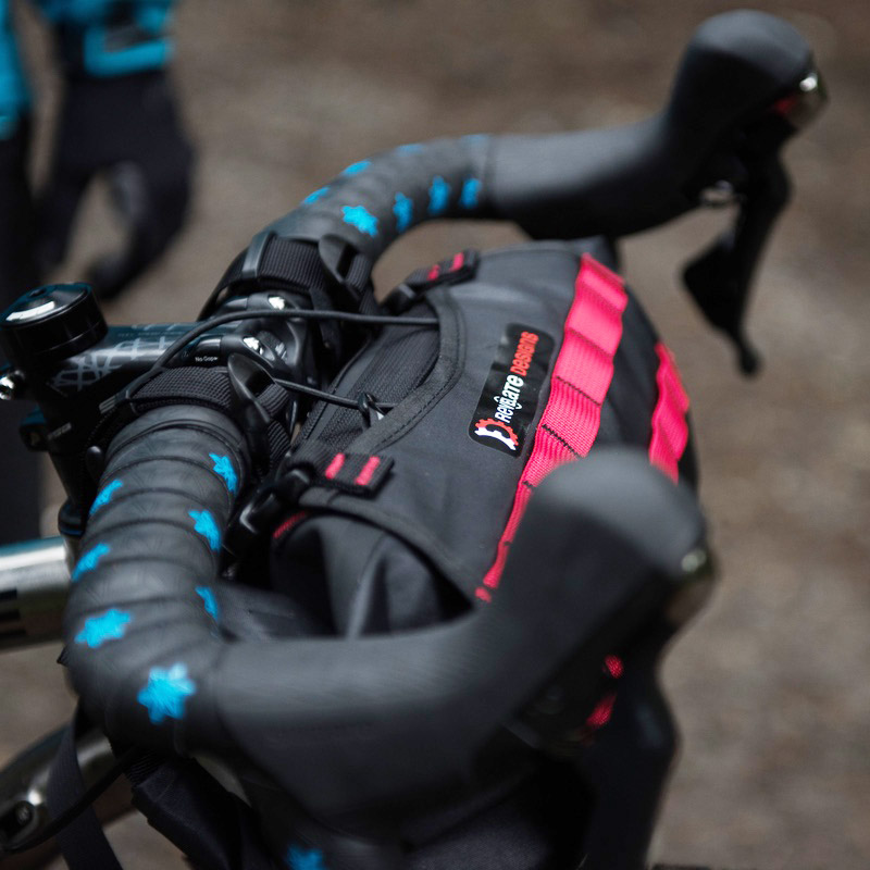 Revelate Designs Sweetroll Handlebar Bag Black M 178RD