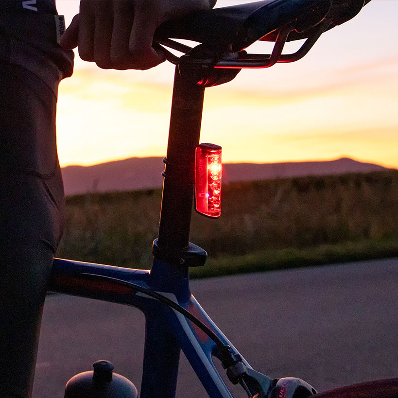 Sigma Blaze LED Rücklicht mit USB und Bremslicht­funktion